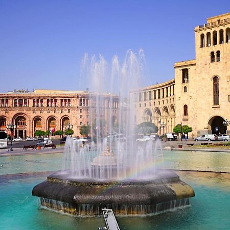 Prime Hotel Tours Єреван Екстер'єр фото
