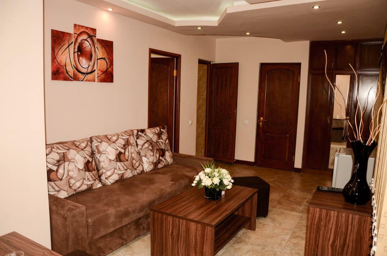Prime Hotel Tours Єреван Екстер'єр фото